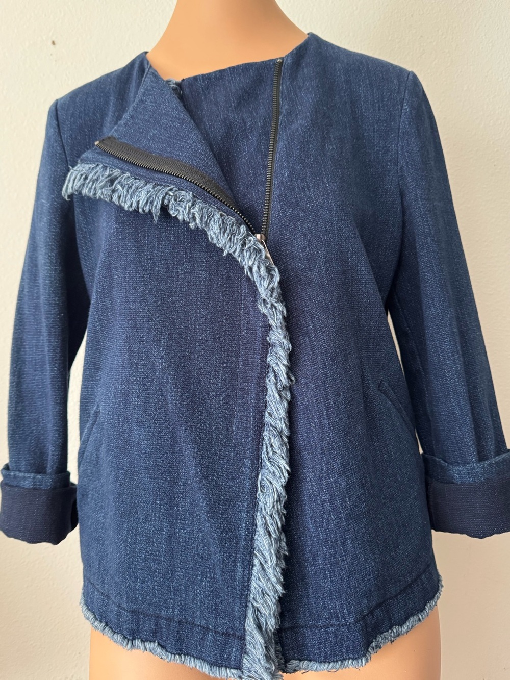 AG ADRIANO GOLDSCHMIDT Women’s Denim Fringe Zip Jacket Size Medium